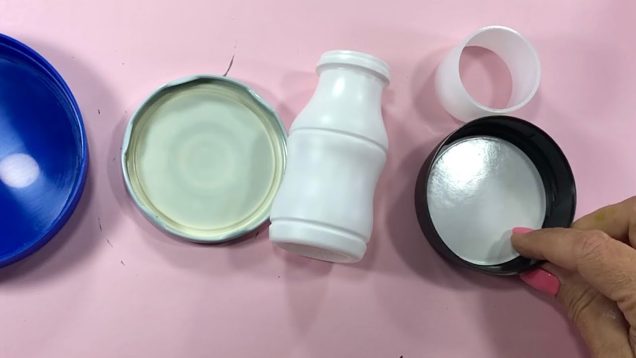 imagen Recicla TAPAS y ENVASES de YOGUR